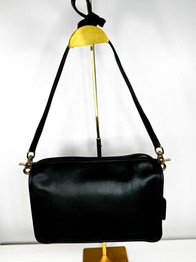 RARE Vintage Coach USA Black Glovetanned Leather Minimalist Shoulder Bag